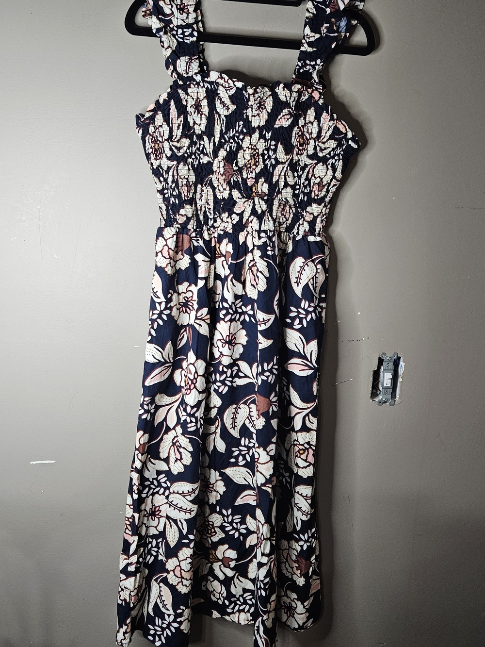 Maurices Navy Floral Smocked Midi Dress with Blush and Cream Flowers Size M NWT